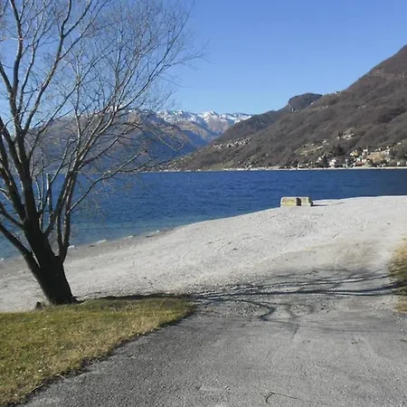 Favoloso Fronte Lago, Appartement *