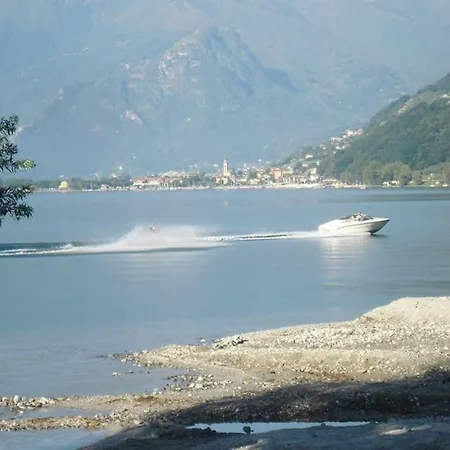 Appartement Favoloso Fronte Lago, Gera Lario