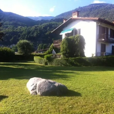 Appartement Favoloso Fronte Lago, Gera Lario